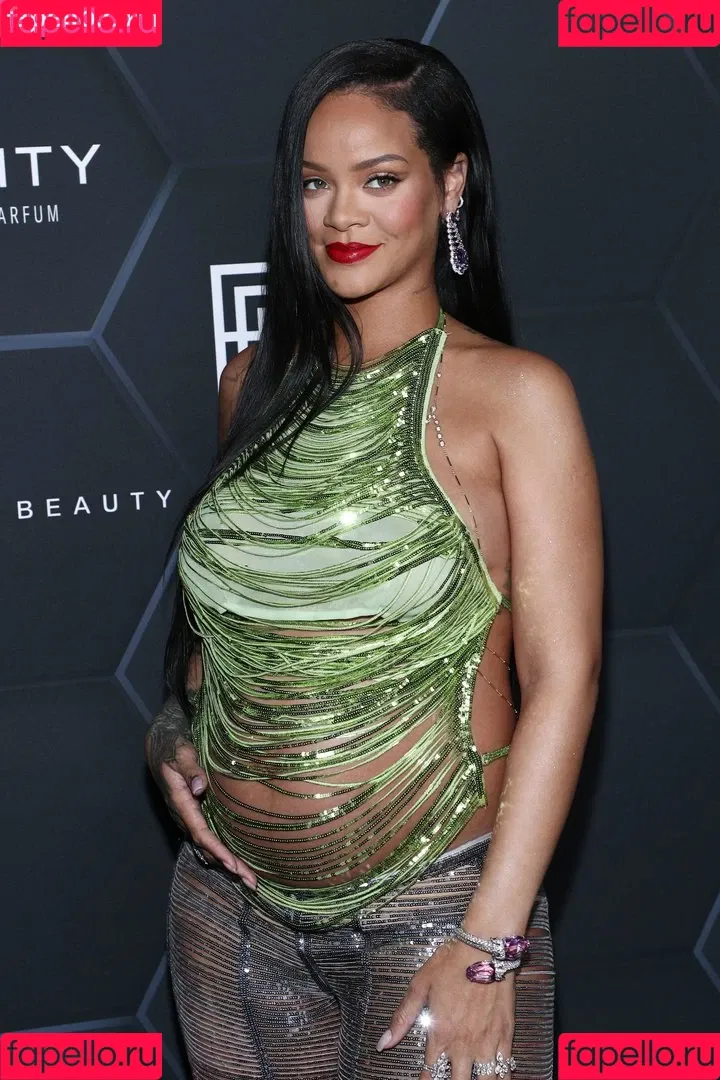 Rihanna / badgalriri Onlyfans Photo Gallery 