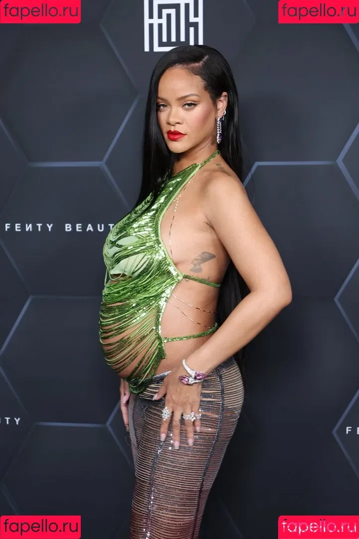 Rihanna / badgalriri Onlyfans Photo Gallery 