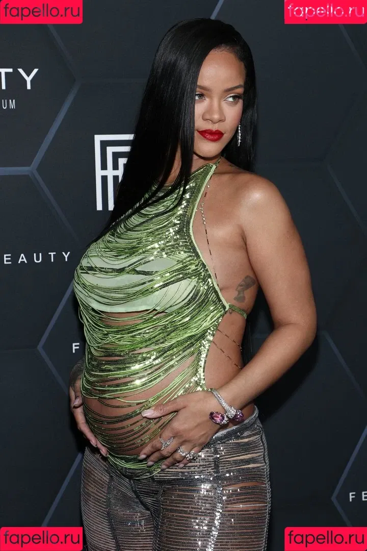 Rihanna / badgalriri Onlyfans Photo Gallery 