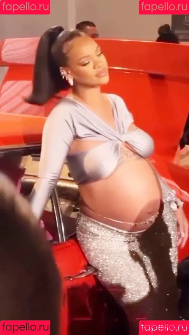 Rihanna / badgalriri Onlyfans Photo Gallery 