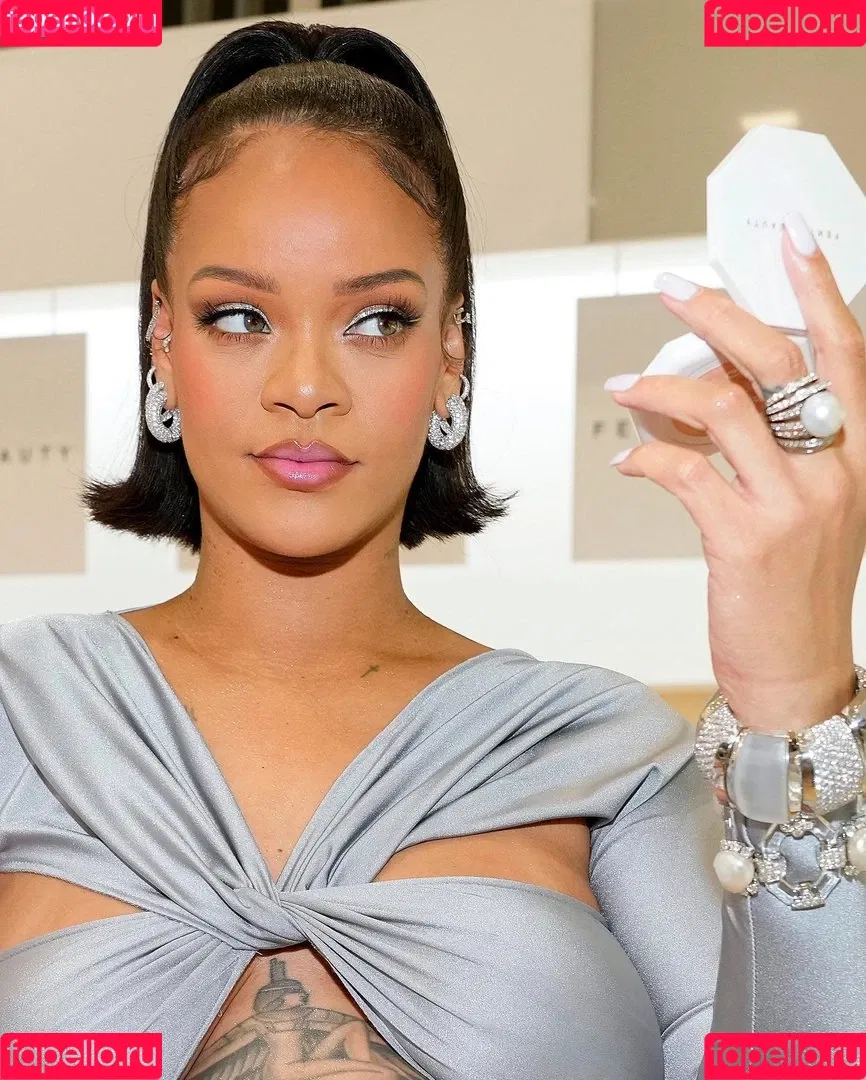Rihanna / badgalriri Onlyfans Photo Gallery 
