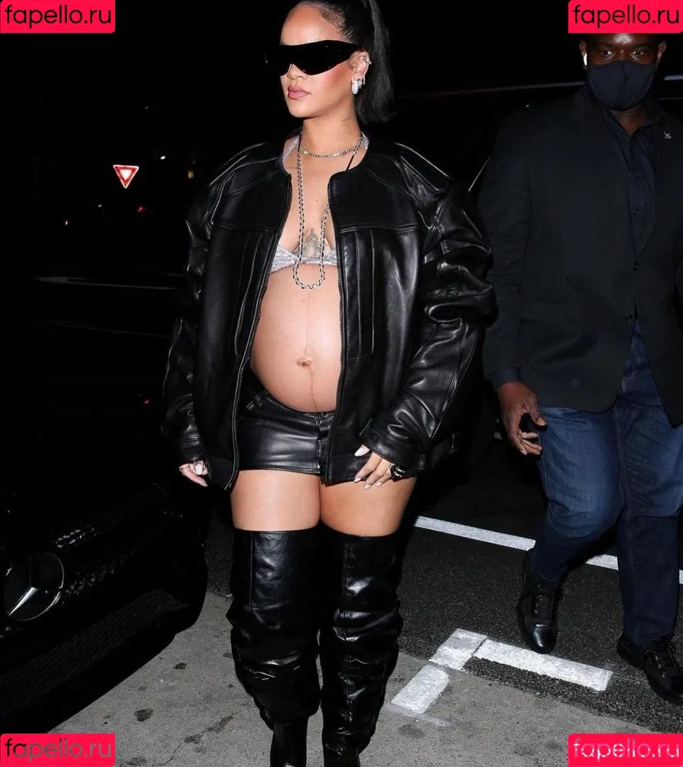 Rihanna / badgalriri Onlyfans Photo Gallery 