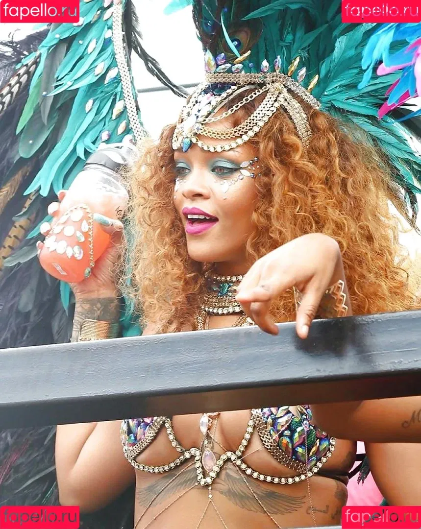 Rihanna / badgalriri Onlyfans Photo Gallery 