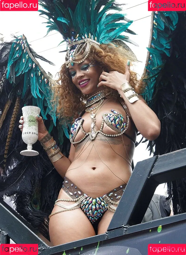 Rihanna / badgalriri Onlyfans Photo Gallery 