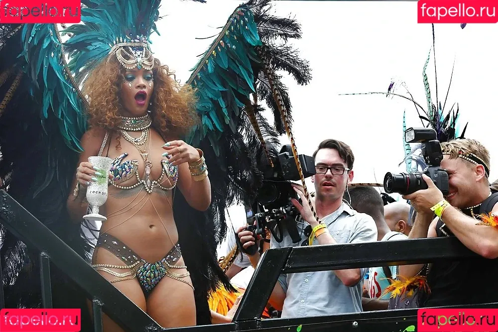 Rihanna / badgalriri Onlyfans Photo Gallery 