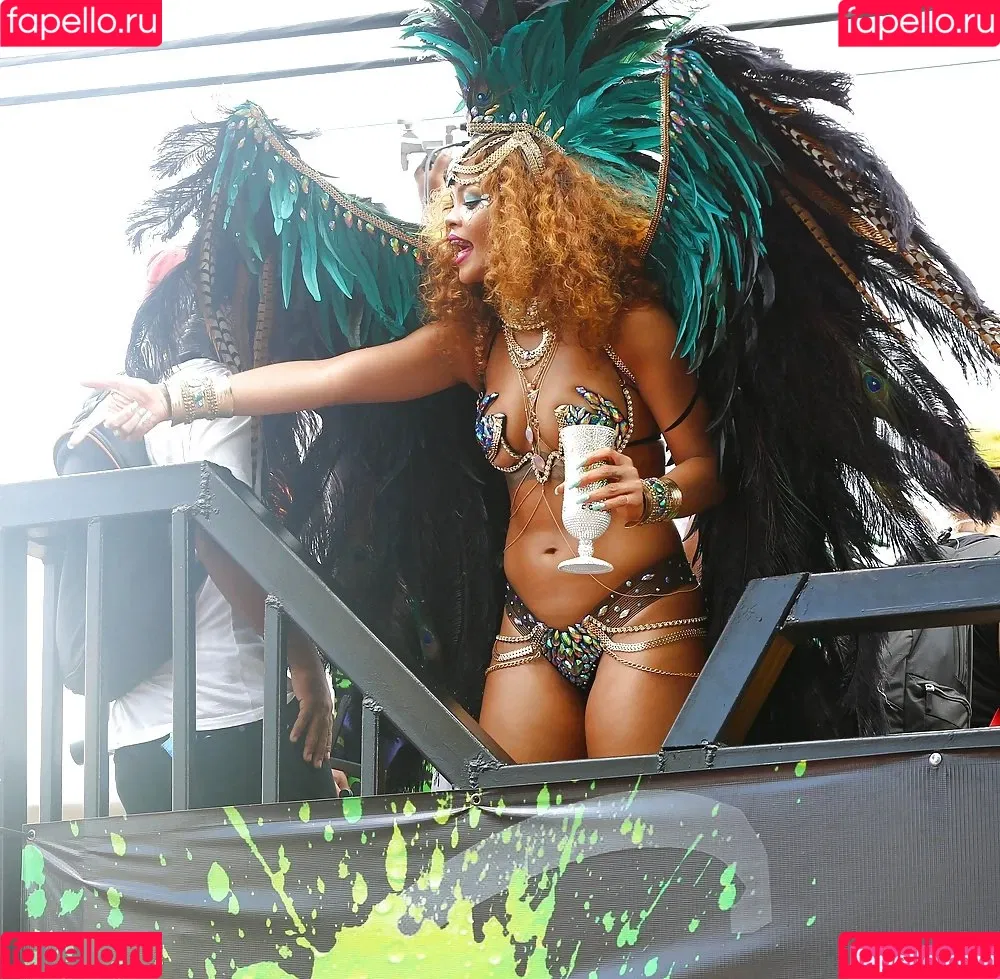 Rihanna / badgalriri Onlyfans Photo Gallery 