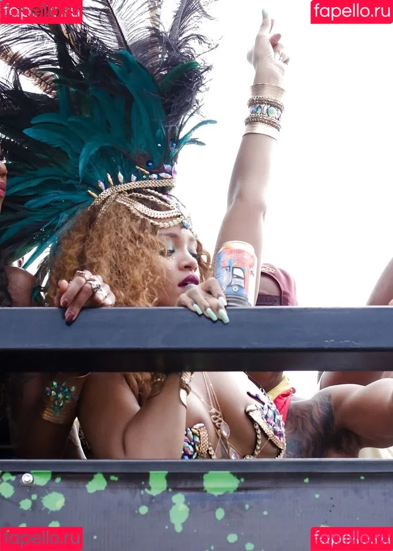 Rihanna / badgalriri Onlyfans Photo Gallery 
