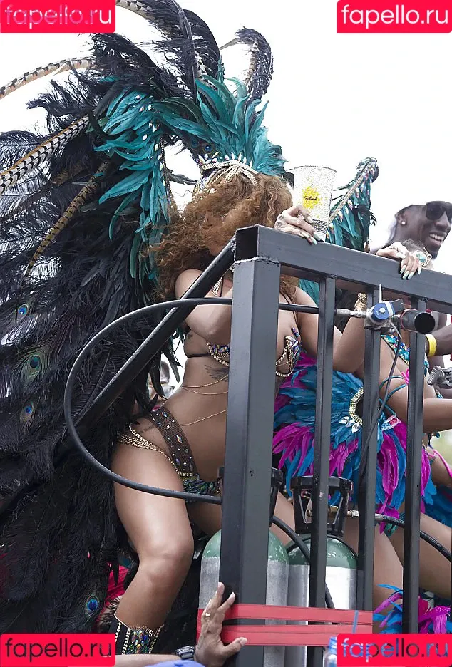 Rihanna / badgalriri Onlyfans Photo Gallery 