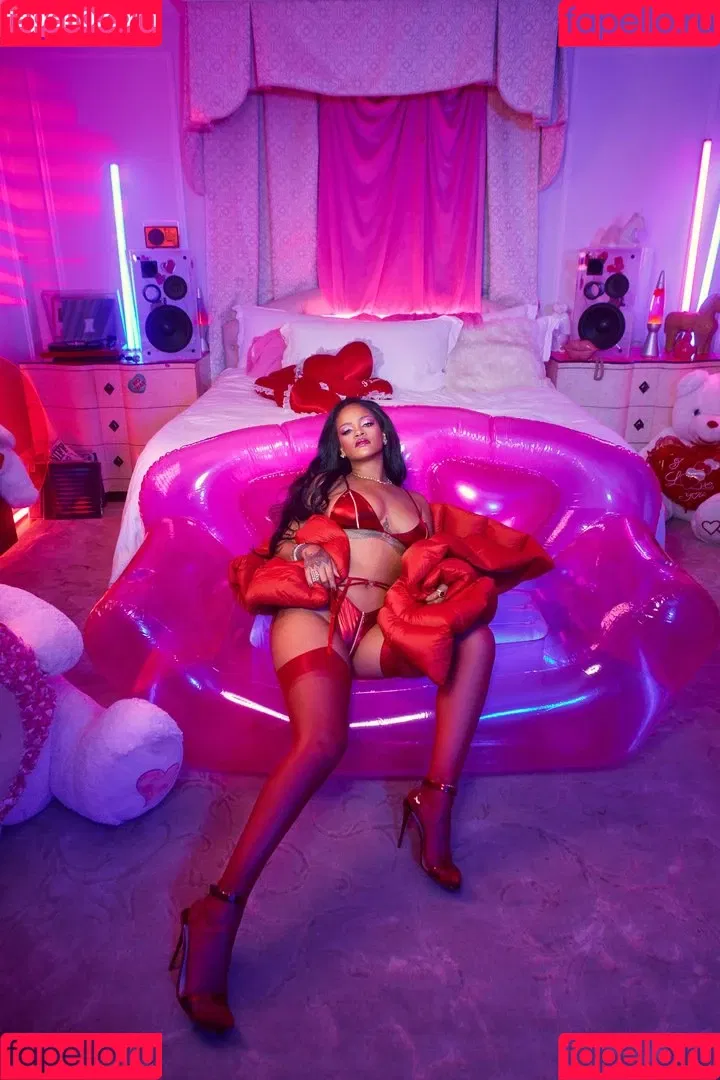 Rihanna / badgalriri Onlyfans Photo Gallery 