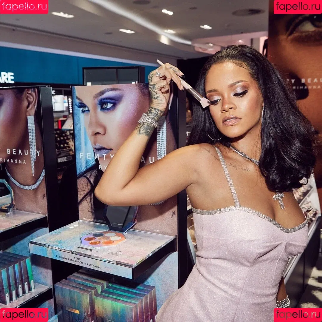 Rihanna / badgalriri Onlyfans Photo Gallery 