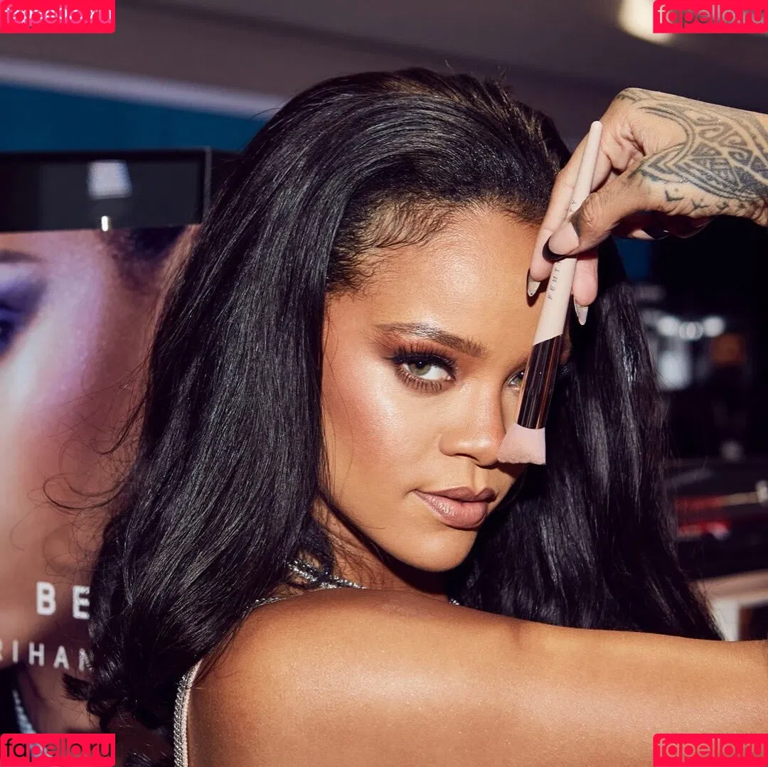Rihanna / badgalriri Onlyfans Photo Gallery 