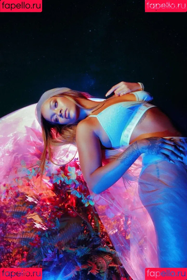 Rihanna / badgalriri Onlyfans Photo Gallery 