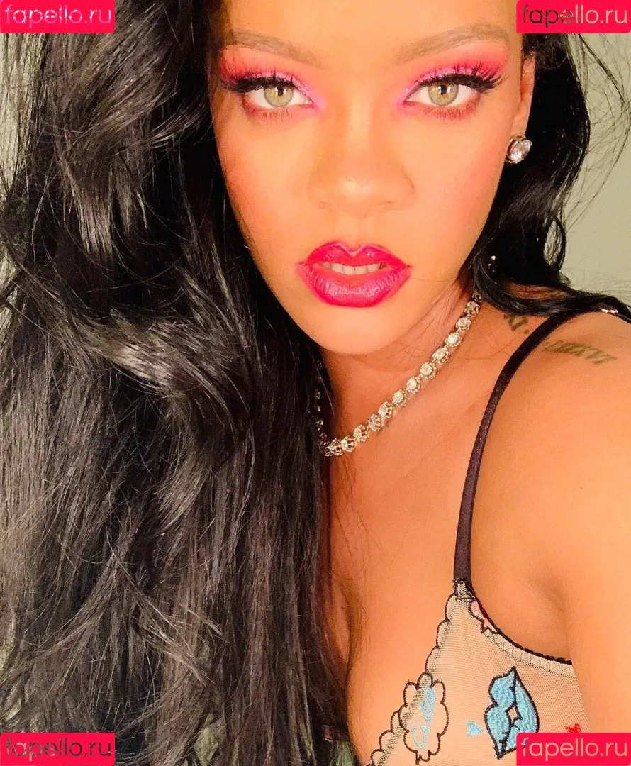 Rihanna / badgalriri Onlyfans Photo Gallery 