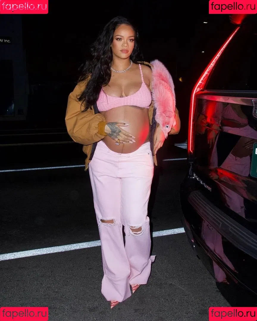 Rihanna / badgalriri Onlyfans Photo Gallery 
