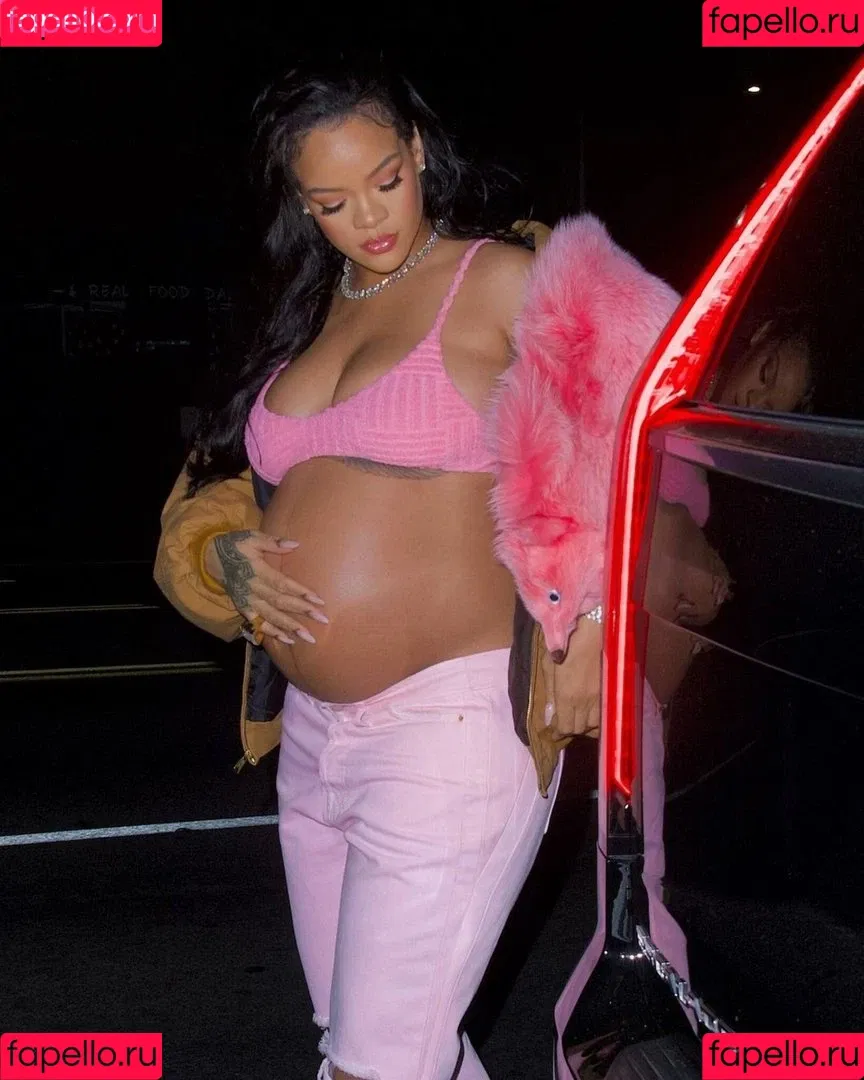 Rihanna / badgalriri Onlyfans Photo Gallery 