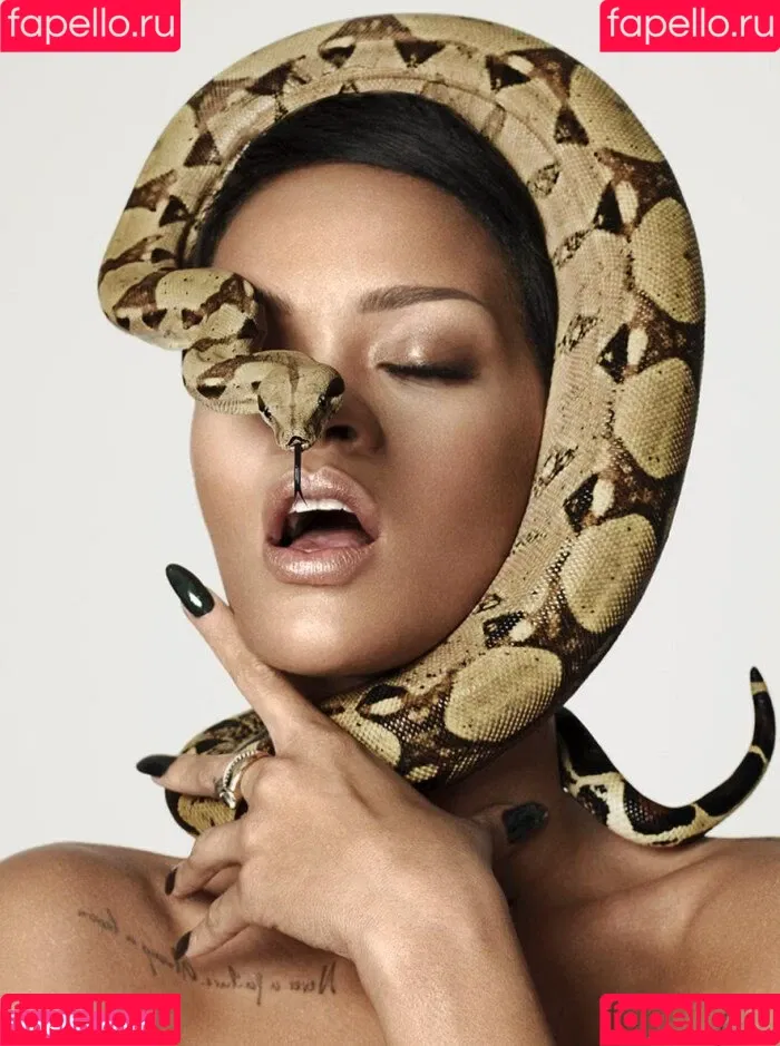 Rihanna / badgalriri Onlyfans Photo Gallery 