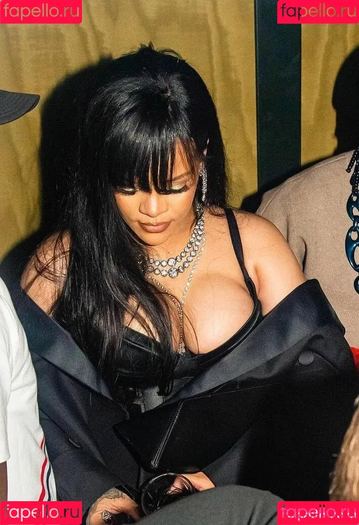 Rihanna / badgalriri Onlyfans Photo Gallery 
