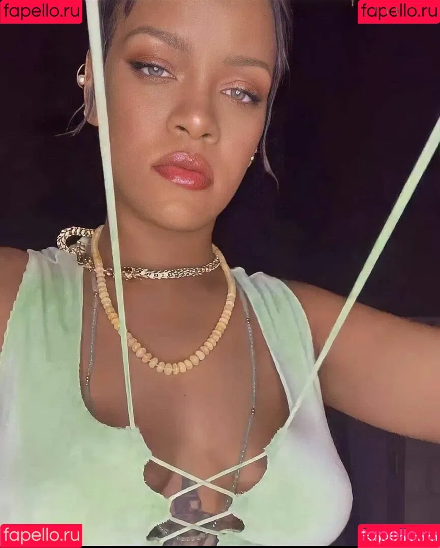 Rihanna / badgalriri Onlyfans Photo Gallery 