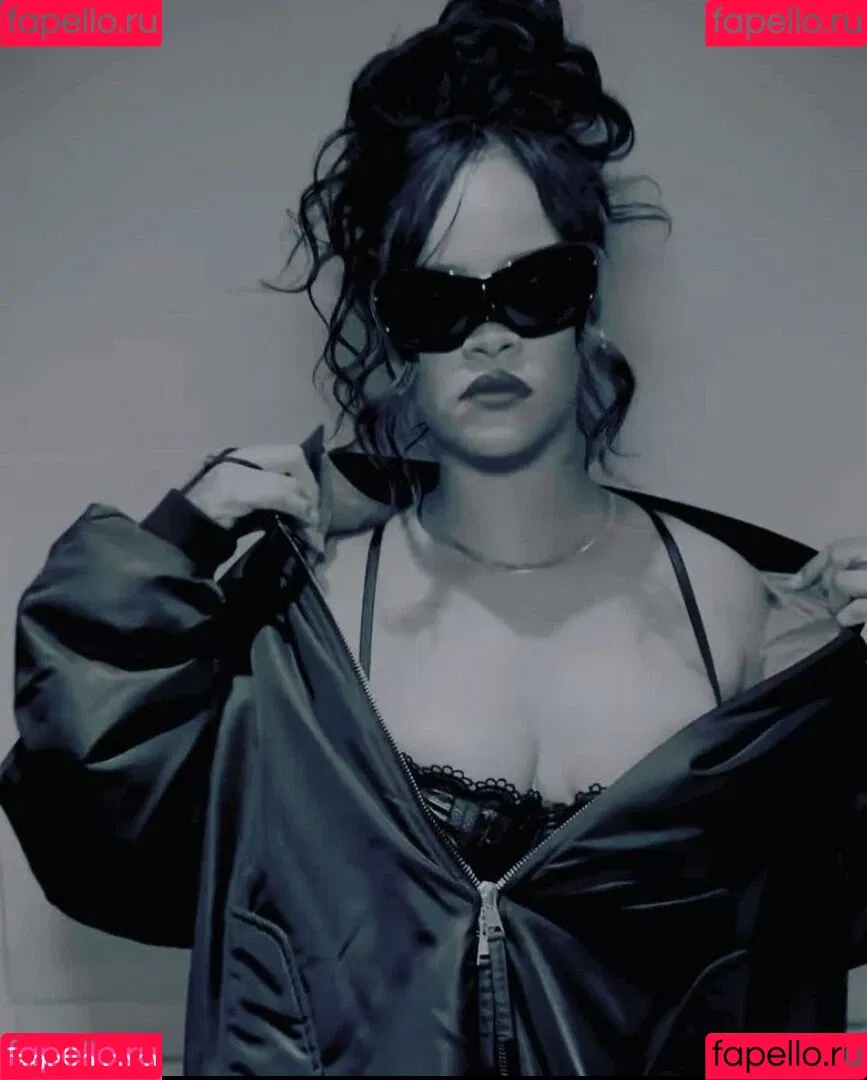 Rihanna / badgalriri Onlyfans Photo Gallery 
