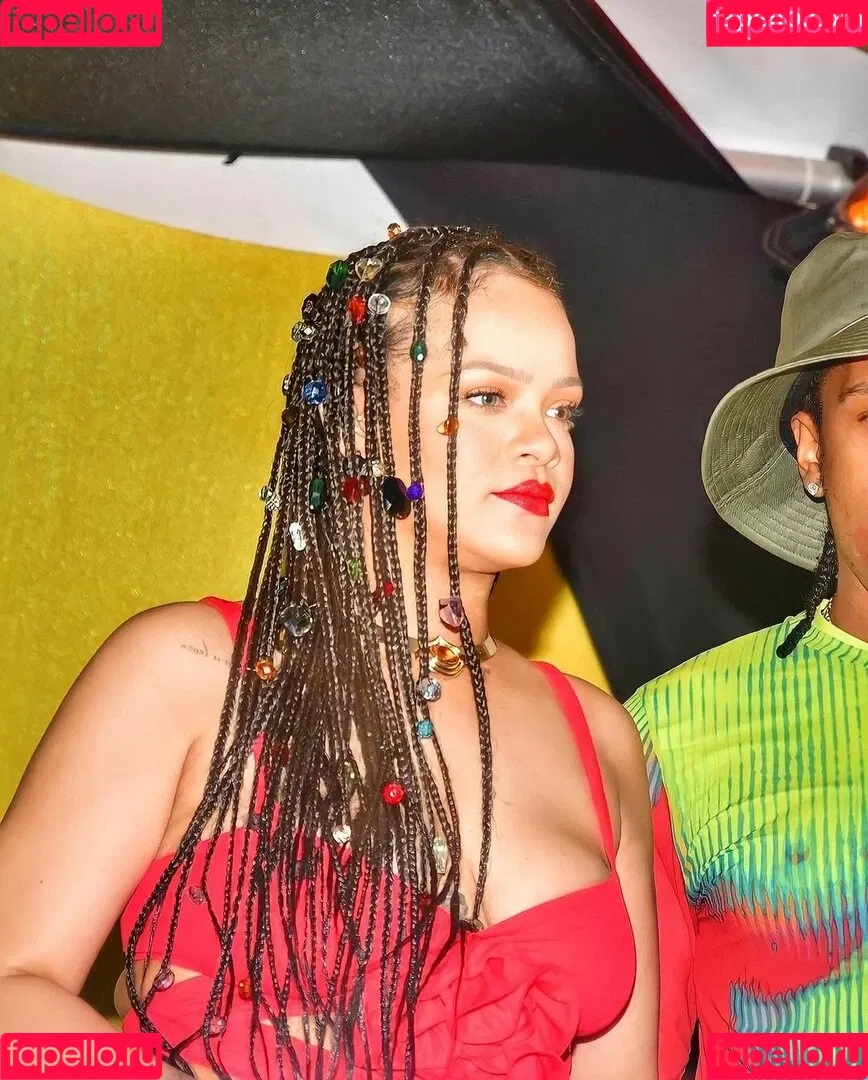 Rihanna / badgalriri Onlyfans Photo Gallery 