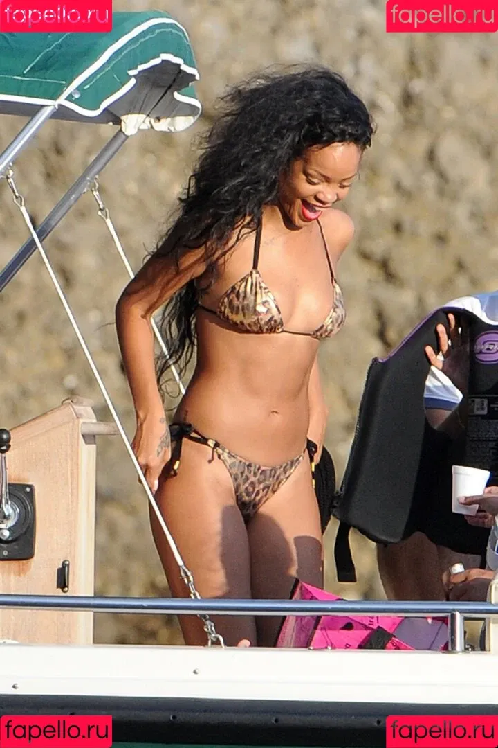 Rihanna / badgalriri Onlyfans Photo Gallery 