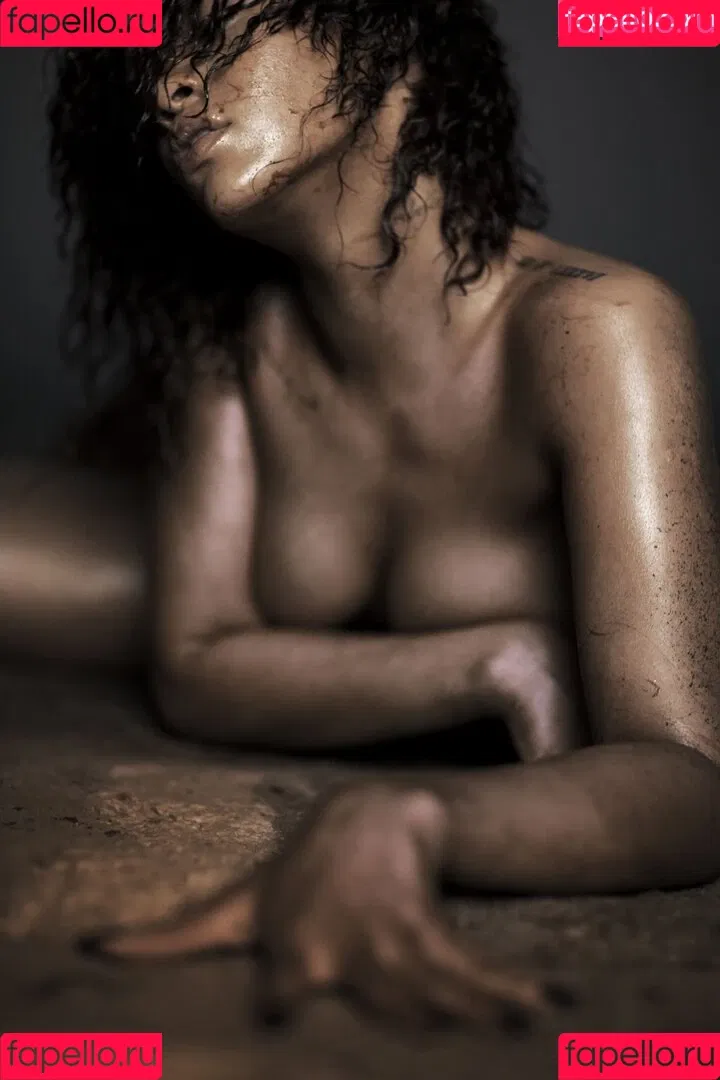 Rihanna / badgalriri Onlyfans Photo Gallery 