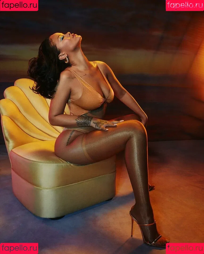 Rihanna / badgalriri Onlyfans Photo Gallery 