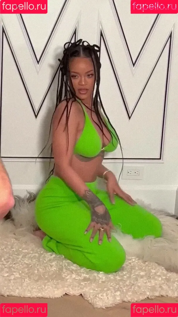 Rihanna / badgalriri Onlyfans Photo Gallery 