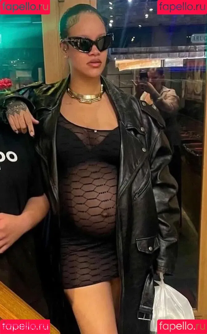 Rihanna / badgalriri Onlyfans Photo Gallery 