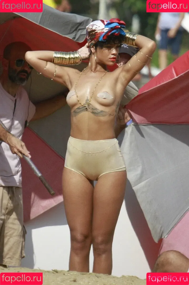 Rihanna / badgalriri Onlyfans Photo Gallery 