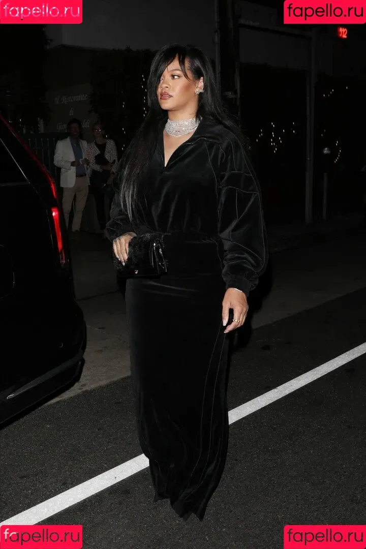 Rihanna / badgalriri Onlyfans Photo Gallery 