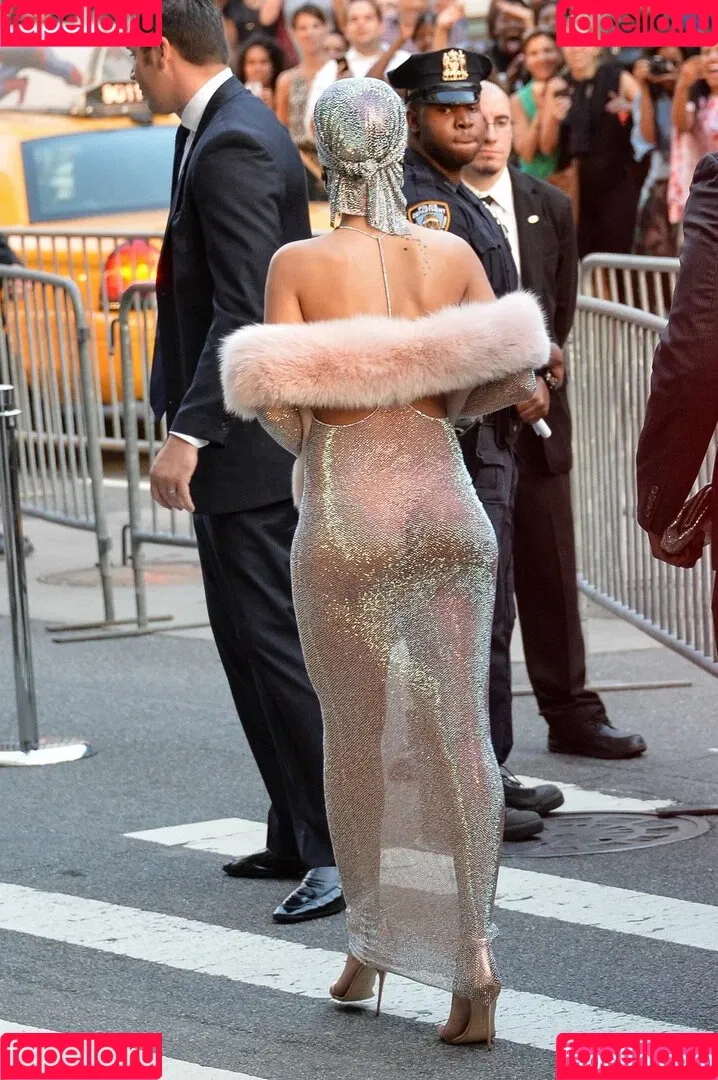 Rihanna / badgalriri Onlyfans Photo Gallery 