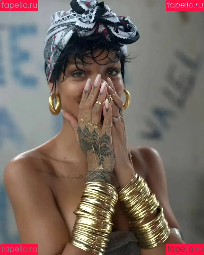 Rihanna / badgalriri Onlyfans Photo Gallery 