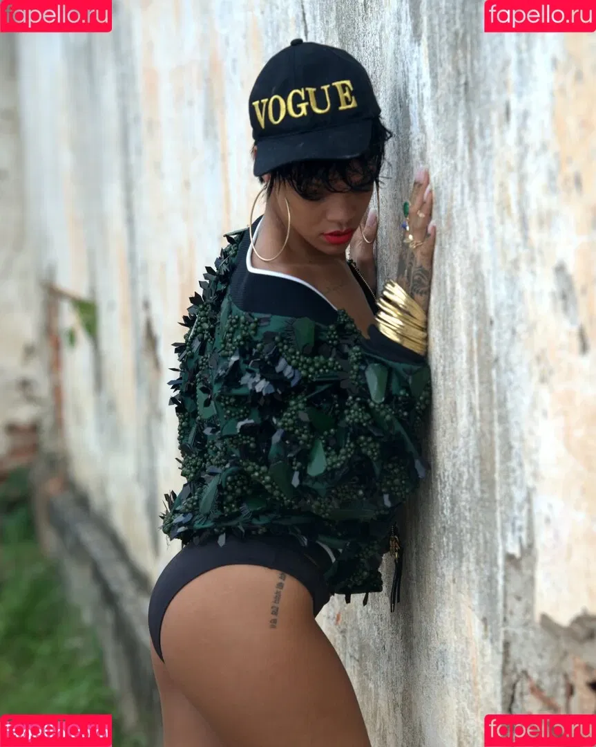 Rihanna / badgalriri Onlyfans Photo Gallery 