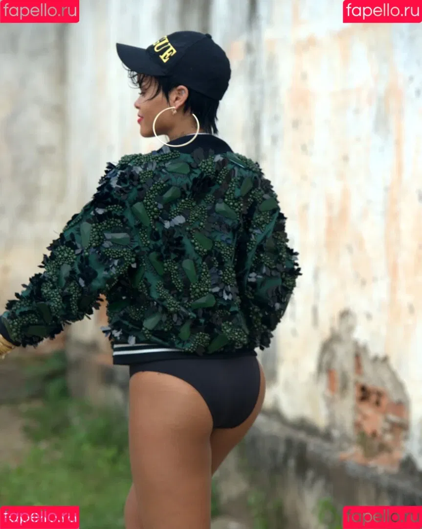 Rihanna / badgalriri Onlyfans Photo Gallery 