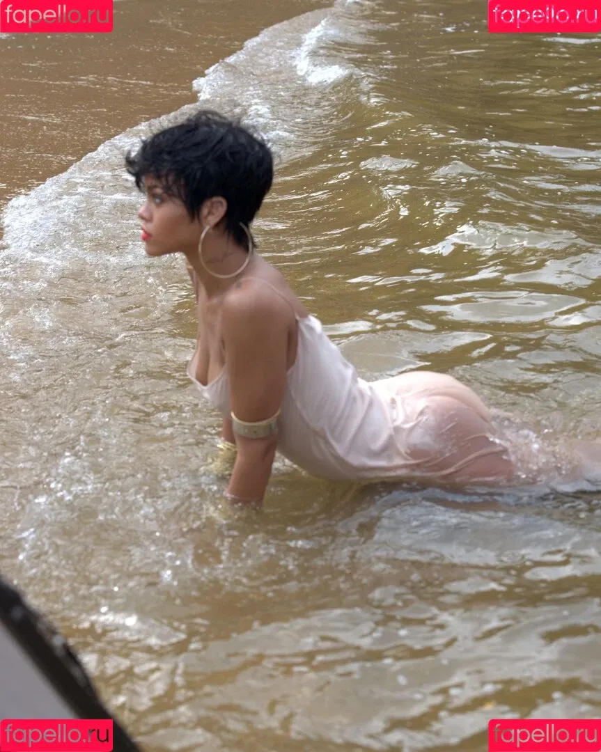 Rihanna / badgalriri Onlyfans Photo Gallery 