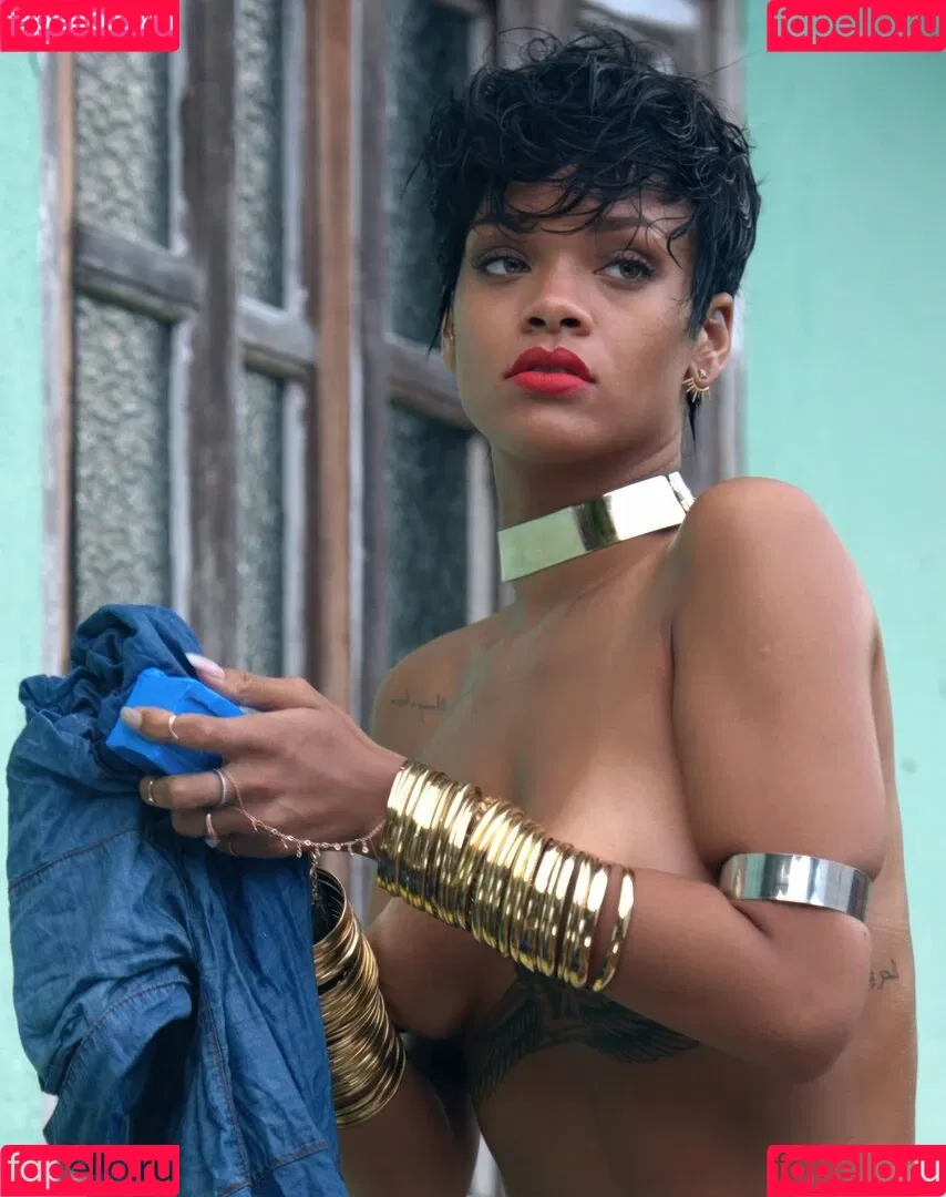 Rihanna / badgalriri Onlyfans Photo Gallery 