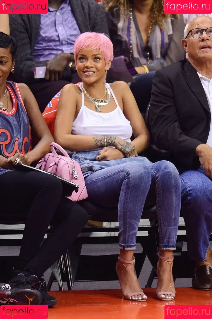 Rihanna / badgalriri Onlyfans Photo Gallery 