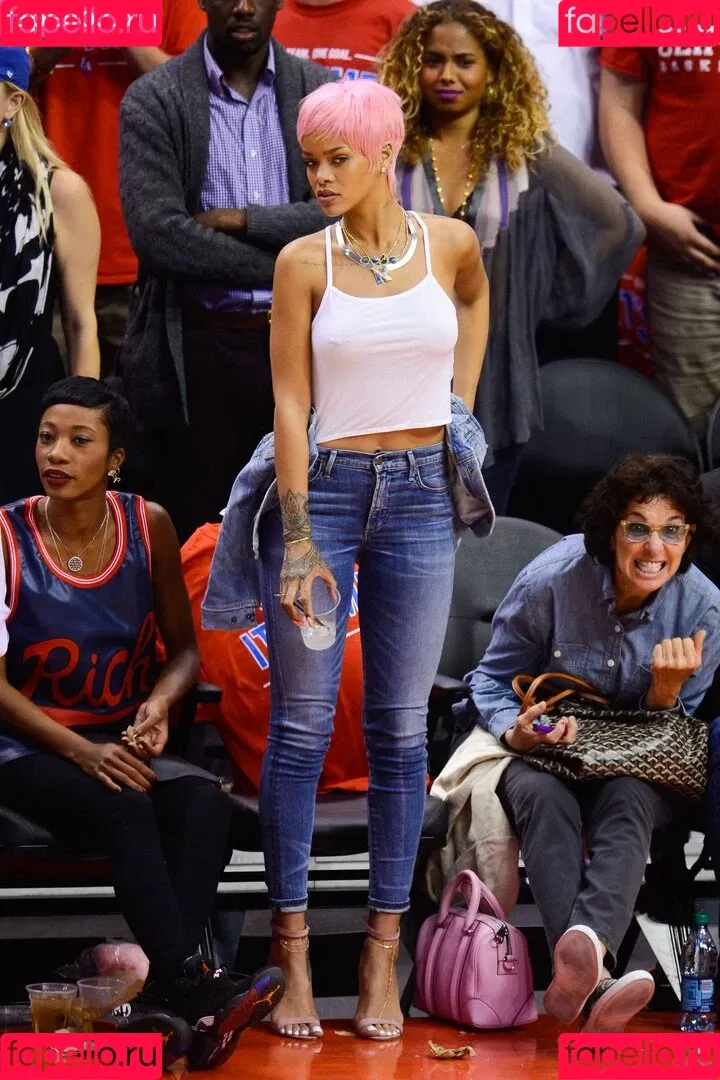 Rihanna / badgalriri Onlyfans Photo Gallery 