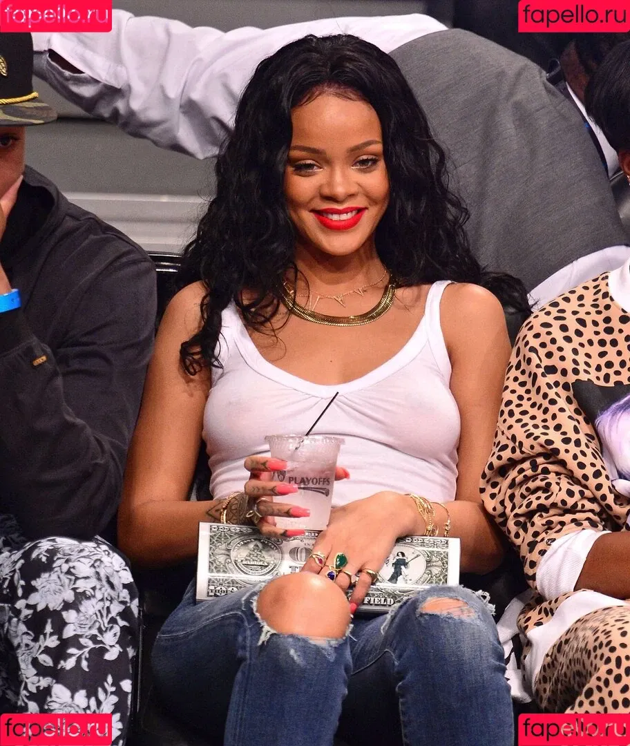 Rihanna / badgalriri Onlyfans Photo Gallery 