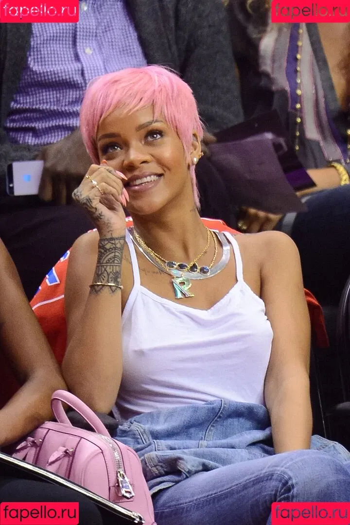 Rihanna / badgalriri Onlyfans Photo Gallery 