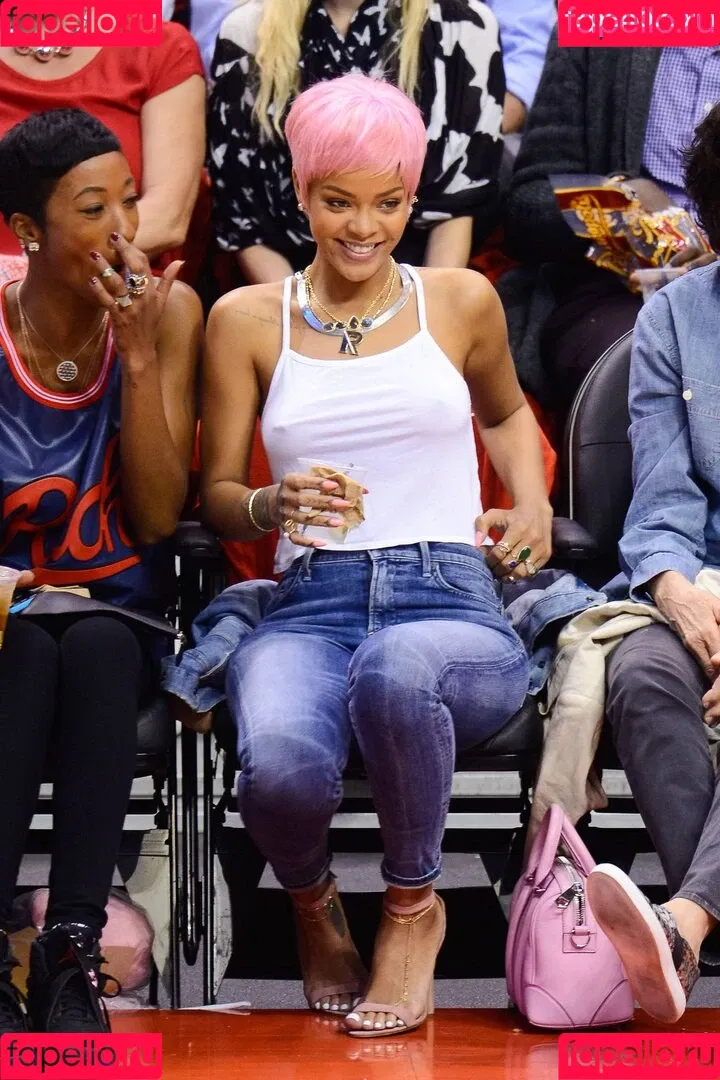 Rihanna / badgalriri Onlyfans Photo Gallery 