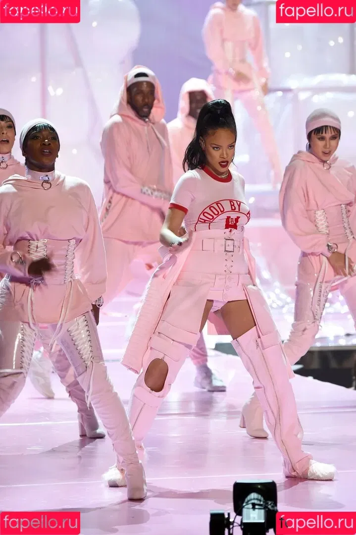 Rihanna / badgalriri Onlyfans Photo Gallery 