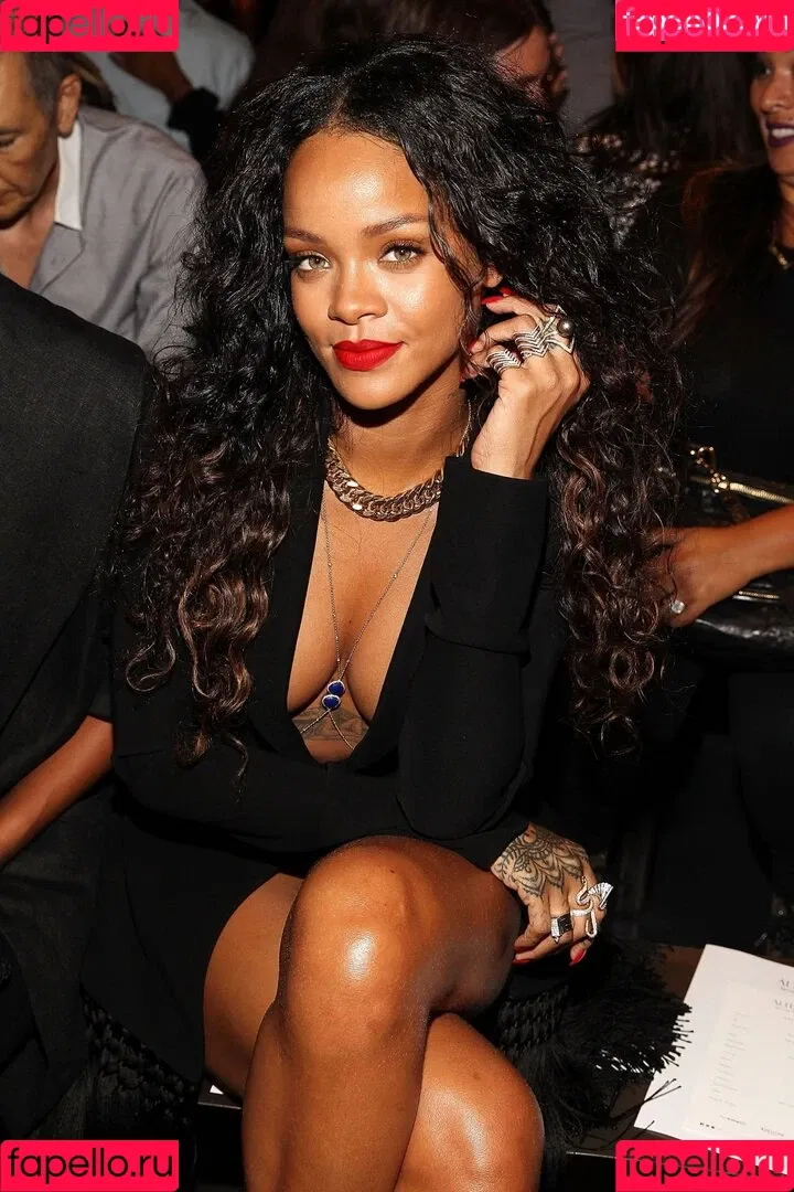 Rihanna / badgalriri Onlyfans Photo Gallery 