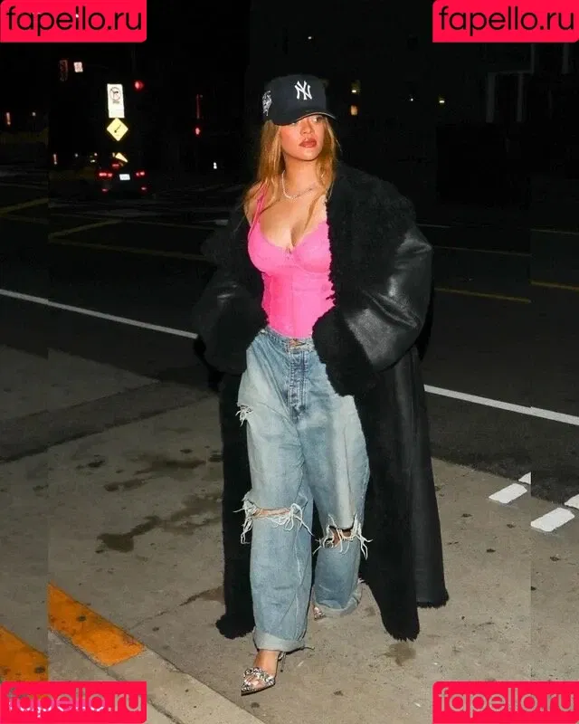 Rihanna / badgalriri Onlyfans Photo Gallery 