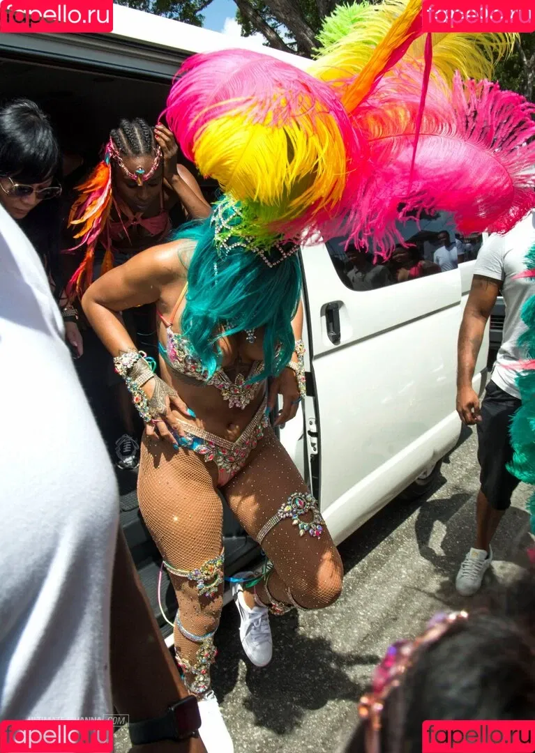Rihanna / badgalriri Onlyfans Photo Gallery 