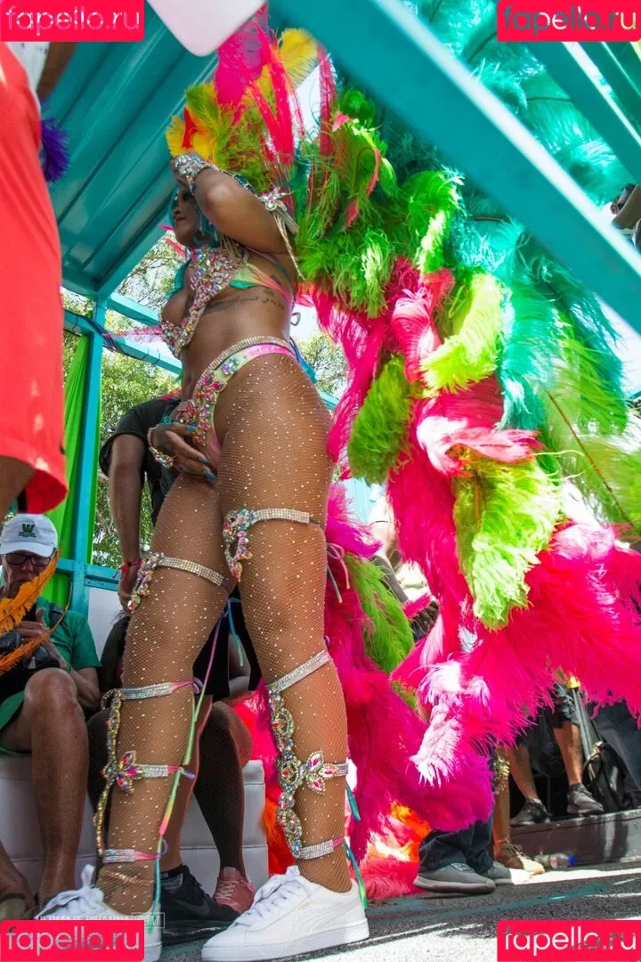 Rihanna / badgalriri Onlyfans Photo Gallery 