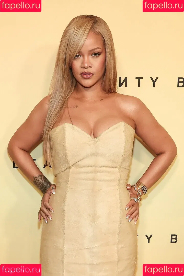 Rihanna / badgalriri Onlyfans Photo Gallery 