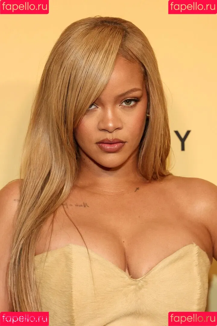 Rihanna / badgalriri Onlyfans Photo Gallery 