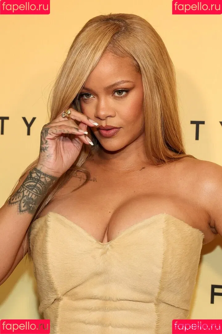 Rihanna / badgalriri Onlyfans Photo Gallery 